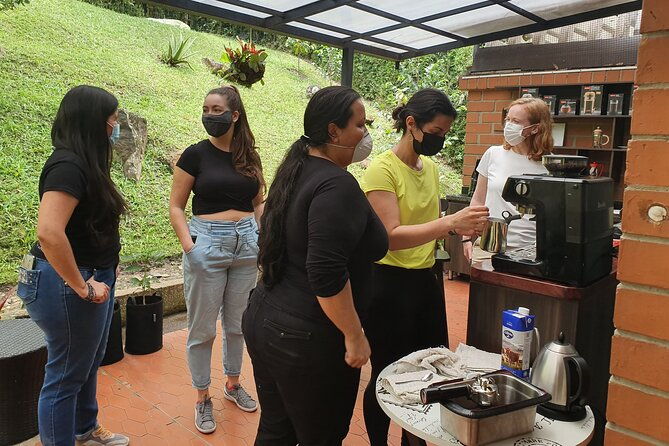 best-coffee-brewing-workshop-in-avoeden-cafe