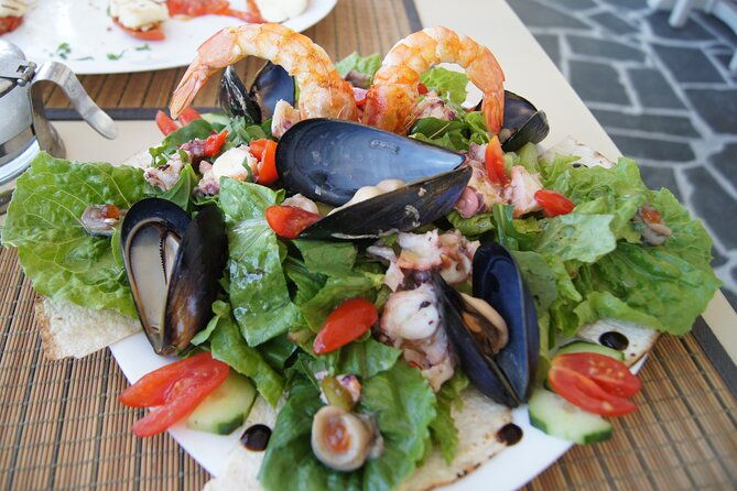 best-santorini-small-group-tour-for-cruise-passengers-2