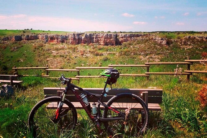 bike-tour-in-the-alta-murgia-national-park-pulo-of-altamura
