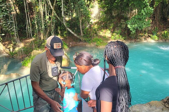 blue-hole-and-beach-from-cruise-ship-ports-or-hotels-in-ocho-rios