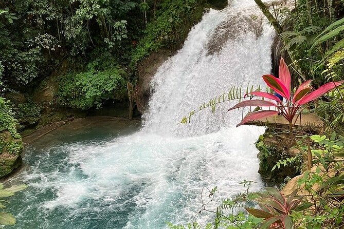 blue-hole-from-ocho-rios-2