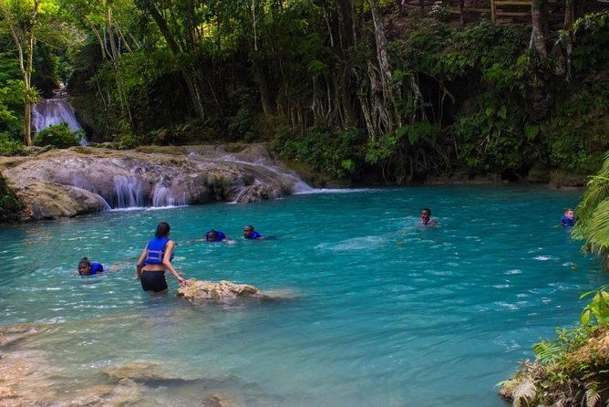 blue-hole-secrets-falls-and-white-river-tubing-private-tour