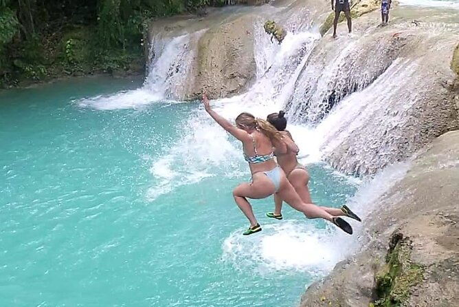 bluehole-secret-falls-and-dunns-river-day-trip-from-montego-bay