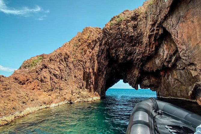 boat-excursion-cannes-esterel-coves-insight-1h30