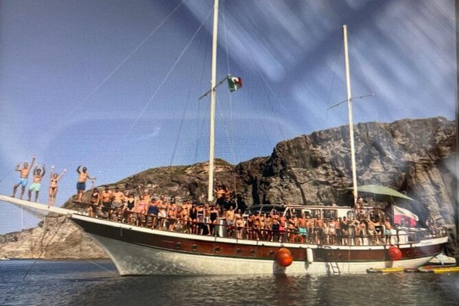 boat-tour-of-san-pietro-island