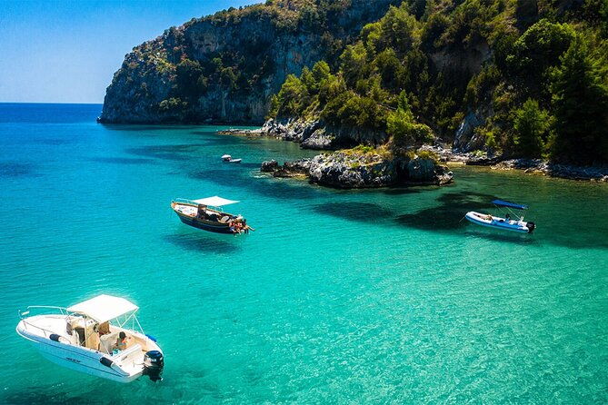 boat-tour-to-discover-the-costa-del-mito-of-capo-palinuro