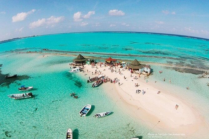 boat-tour-to-johnny-cay-aquarium-in-san-andres-island