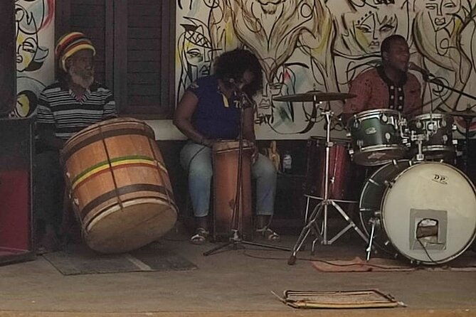 bob-marley-9-miles-dunns-river-from-mo-bay-with-dtoursjamaica