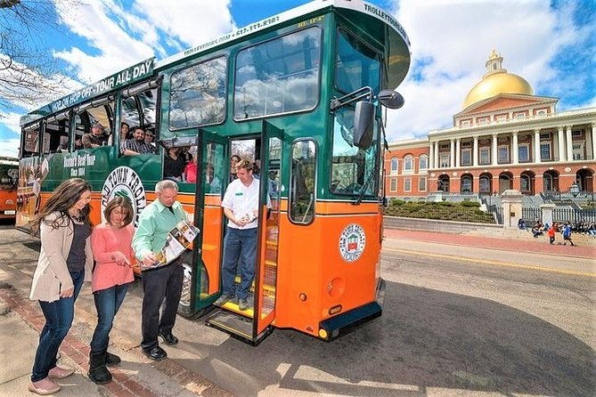 boston-hop-on-hop-off-trolley-tour-with-14-stops