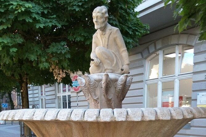 brandenburg-scavenger-hunt-and-sights-self-guided-tour