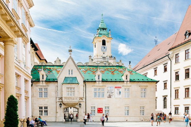 bratislava-day-trip-from-vienna-with-catamaran-cruise-on-danube