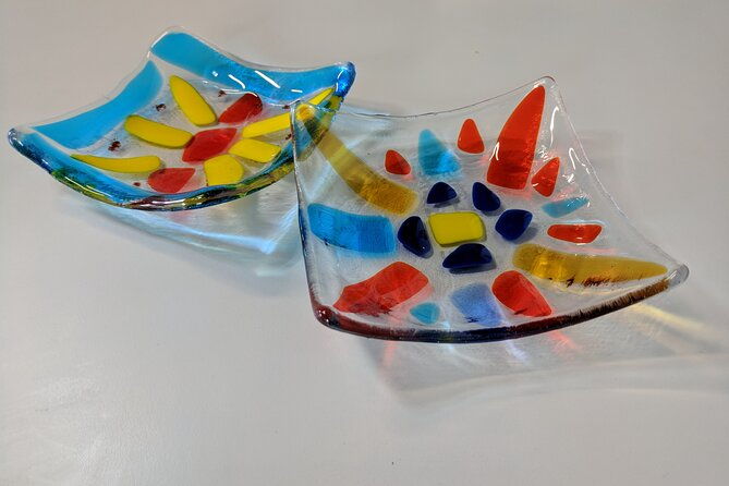 break-it-and-make-it-a-glass-fusing-session-in-everett
