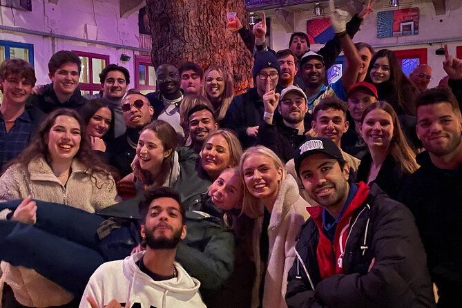 budapest-ruin-pub-crawl-open-bar-6-shots-vip-access-games
