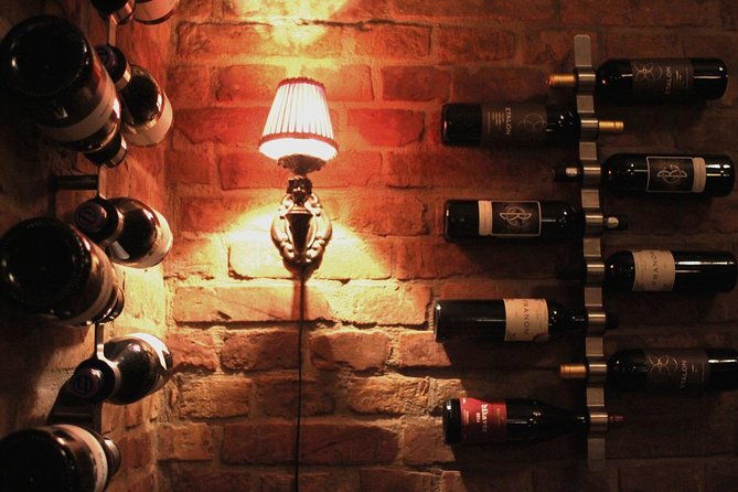 budapest-wine-bar-tour-with-sausage-and-cheese-charcuterie