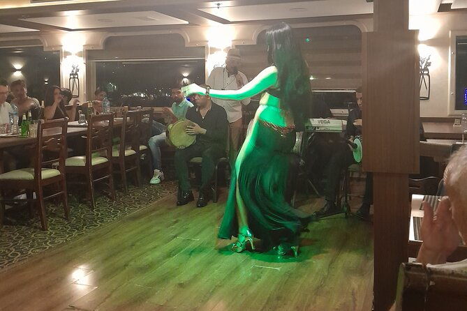 cairo-dinner-cruise-with-folklore-shows