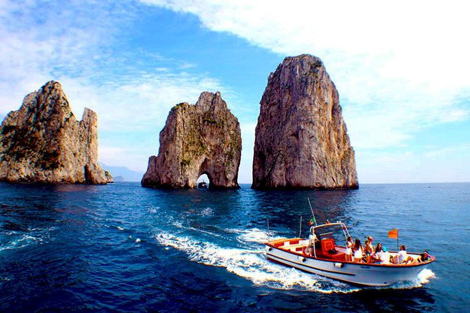 capri-diy-day-trip-package-boattour-bluegrottobuslunch