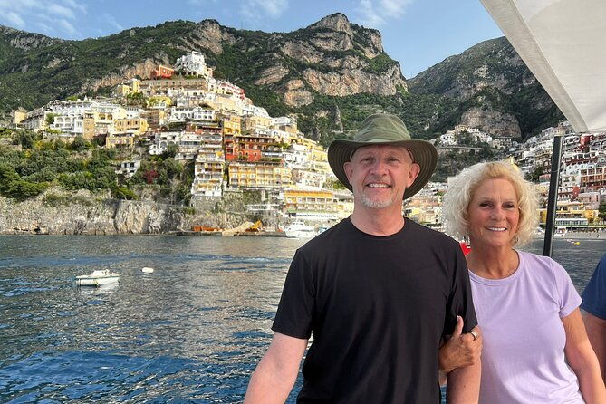 capri-full-day-semiprivate-boat-tour-and-city-visit-from-positano