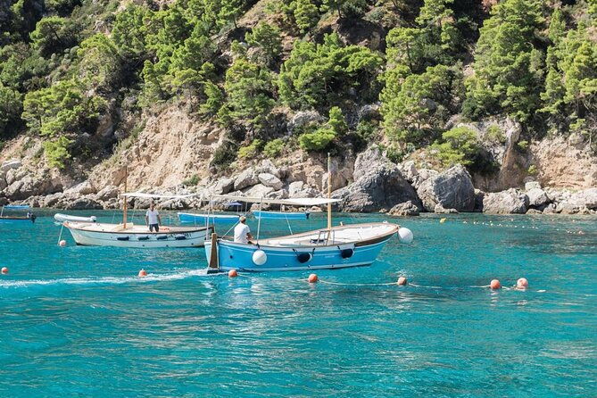 capri-tour-with-gozzo-3-hours