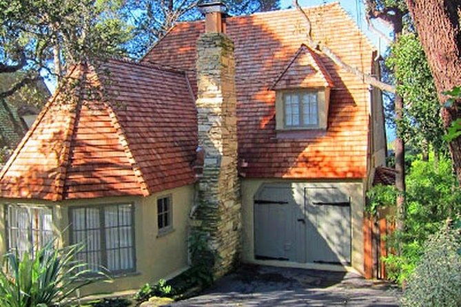 carmel-by-the-seas-fairytale-houses-a-self-guided-walking-tour-2