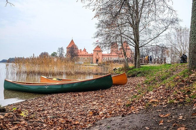 castle-island-premium-guided-canoe-tour-at-trakai-historical-park