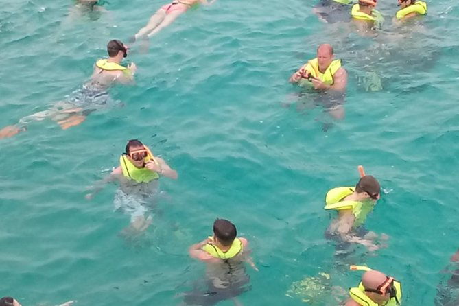 catamaran-chillin-cruise-snorkel-tour-montego-bay-to-negril-ricks-cafe