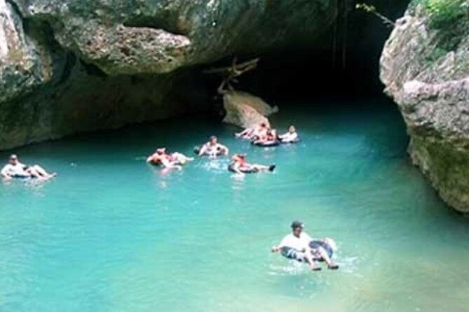 cave-tubing-at-jaguar-paw