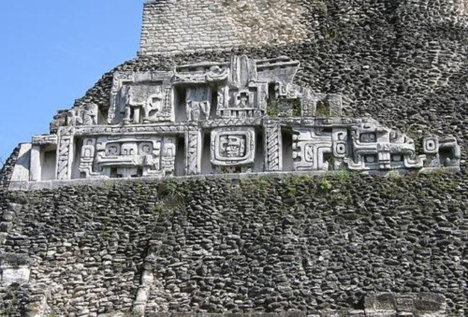 cave-tubing-xunantunich-mayan-ruins-from-placencia