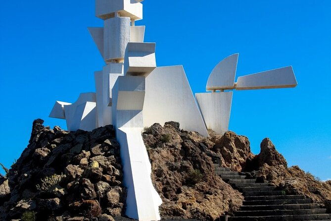 cesar-manrique-northern-lanzarote-guided-tour