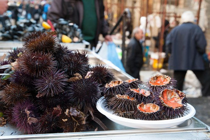 cesarine-market-tour-home-cooking-class-in-catania