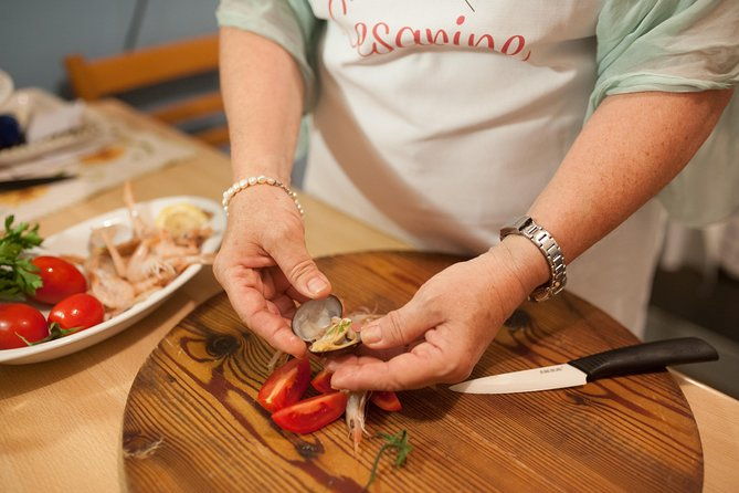 cesarine-small-group-market-tour-cooking-class-in-naples