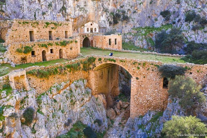chania-hiking-through-history-and-hidden-gems-at-katholiko-bay