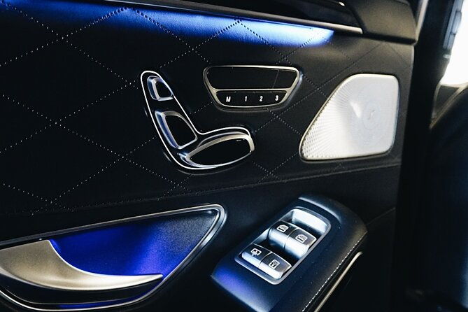 charlotte-departure-chauffeur-driven-transport-by-executive-sedan