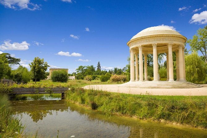 chateau-of-versailles-and-marie-antoinettes-petit-trianon-private-tour