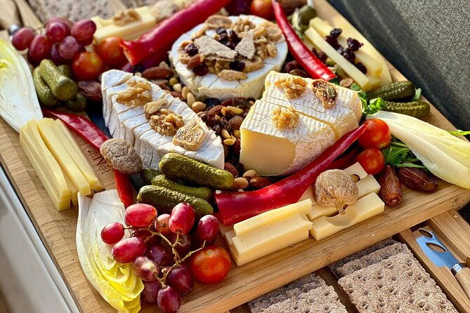 cheese-platter-by-boat-on-lake-thun-interlaken-2