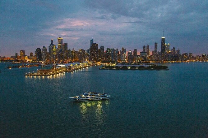 chicago-buffet-dinner-cruise-on-lake-michigan-2