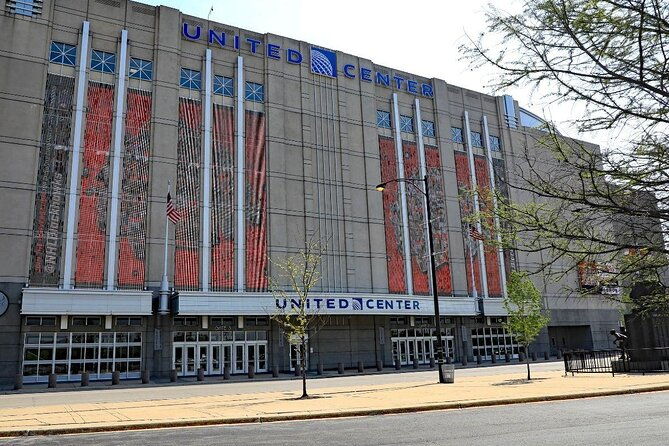 chicago-bulls-basketball-game-ticket-at-united-center