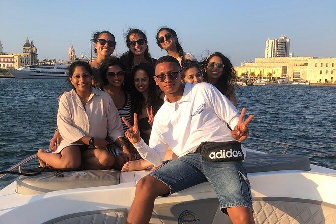 cholon-boat-party-up-15-people