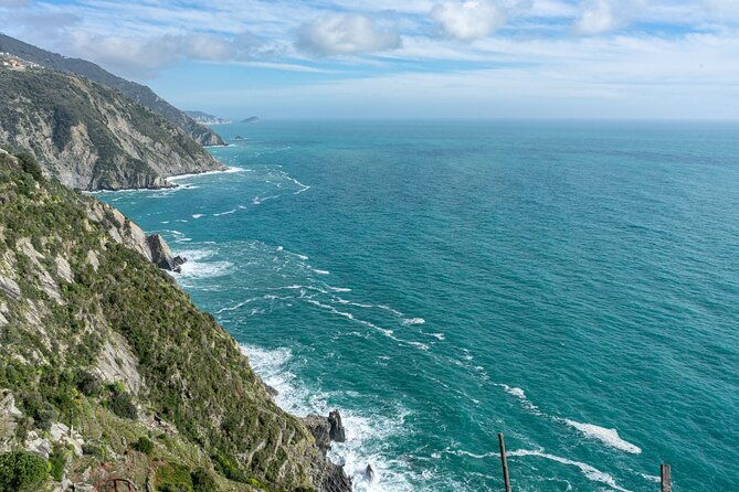 cinque-terre-gnocchi-pesto-class-with-seaview-in-riomaggiore