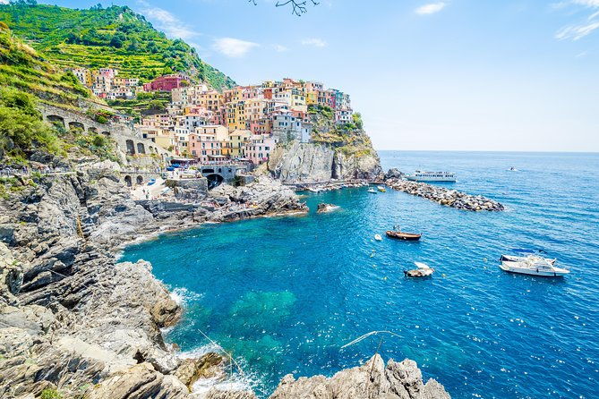 cinque-terre-hiking-tour-from-la-spezia-port-2
