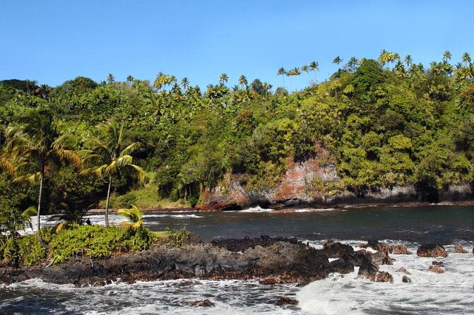 cliffs-of-hawaii-onomea-waterfall-afternoon-cruise