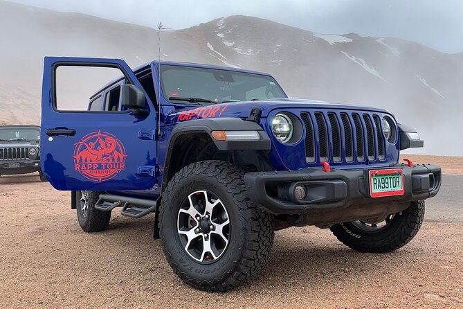 colorado-springs-garden-of-the-gods-luxury-jeep-tours-2