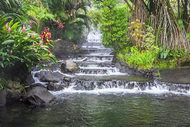 combination-hanging-bridges-waterfall-volcano-hike-hot-spring