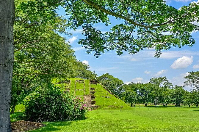 combo-tour-archeology-in-cihuatan-suchitoto-best-preserved-colonial-town