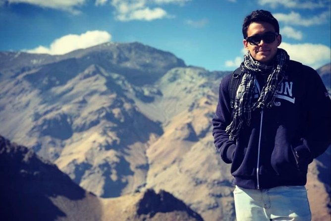 condor-watching-tour-at-the-andes-artisan-village-in-santiago