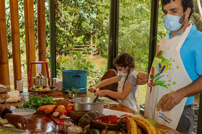 cooking-class-in-manuel-antonio-with-medicinal-plants-garden-visit