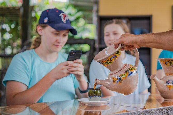 costa-rican-coffee-and-chocolate-crafting-experience-north-fields-cafe