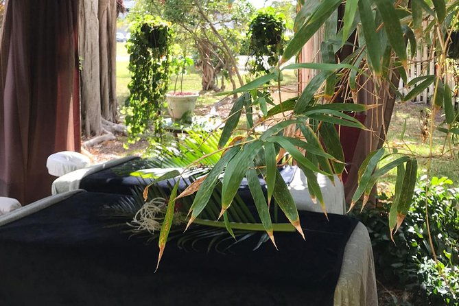 couples-outdoor-bamboo-garden-massage-or-ultimate-candlelight-signature-massage