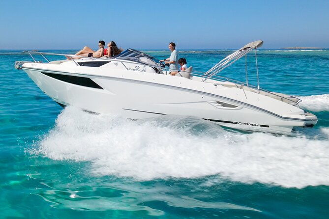 cranchi-e30-private-boat-for-10-pax-for-8-hours-in-ibiza