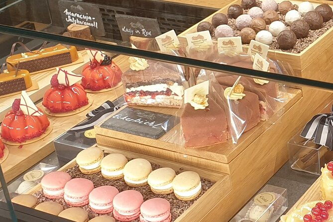 cultural-and-culinary-pleasure-tour-through-innsbrucks-old-town