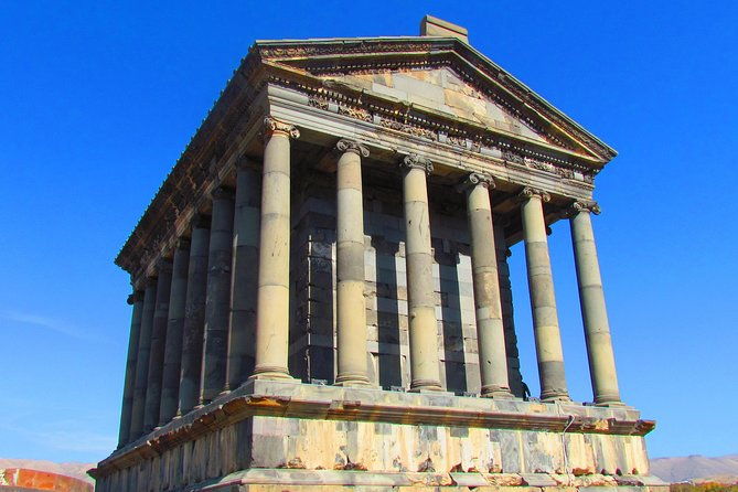 daily-jeep-tour-to-garni-gorge-and-geghama-mountains